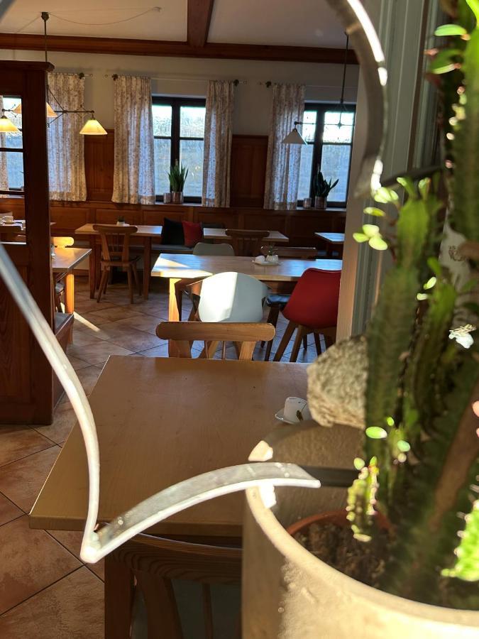 Weingut Gaestehaus Weigand 이포펜 외부 사진
